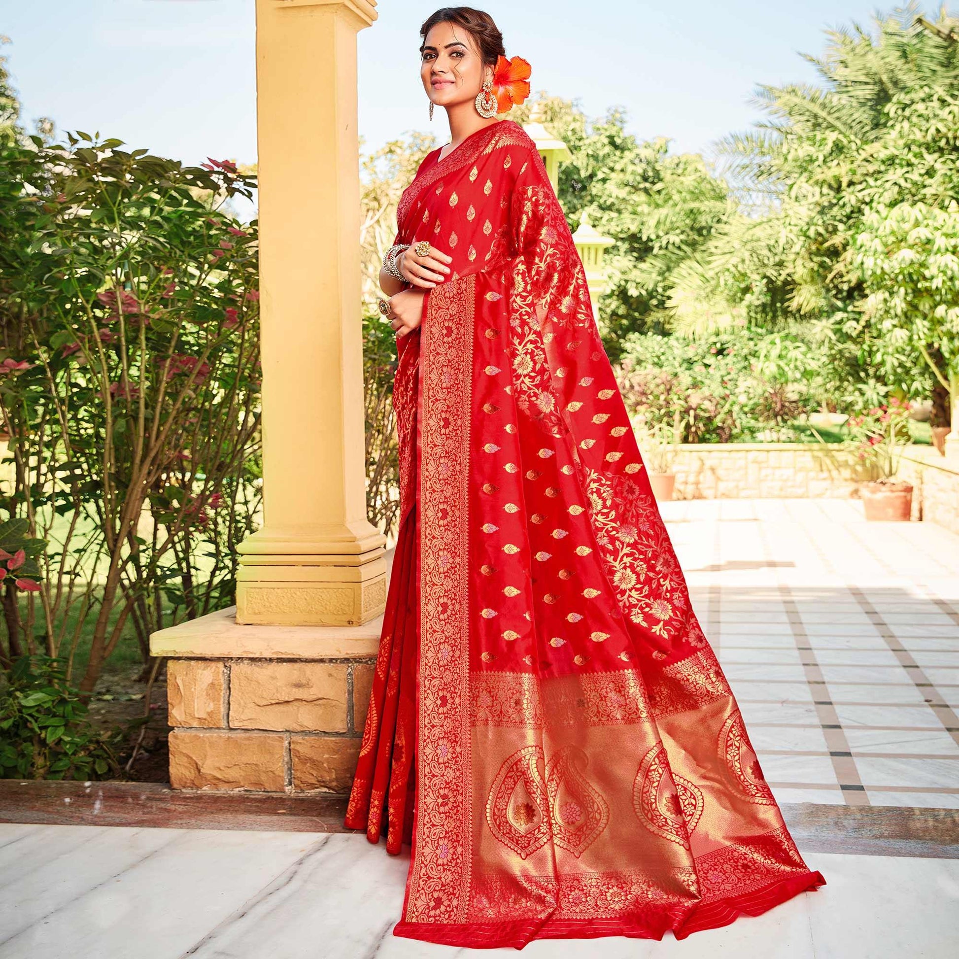 Innovative Red Coloured Designer Partywear Weaving Silk Saree