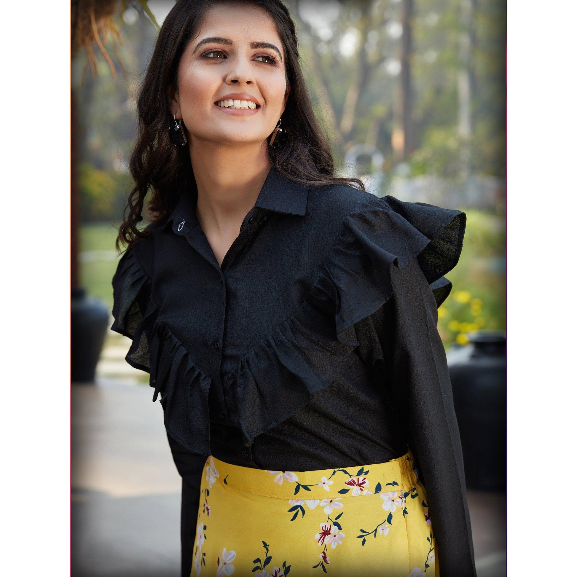 Intricate Black - Yellow Colored Casual Wear Printed Western Crop Top - Skirt Set