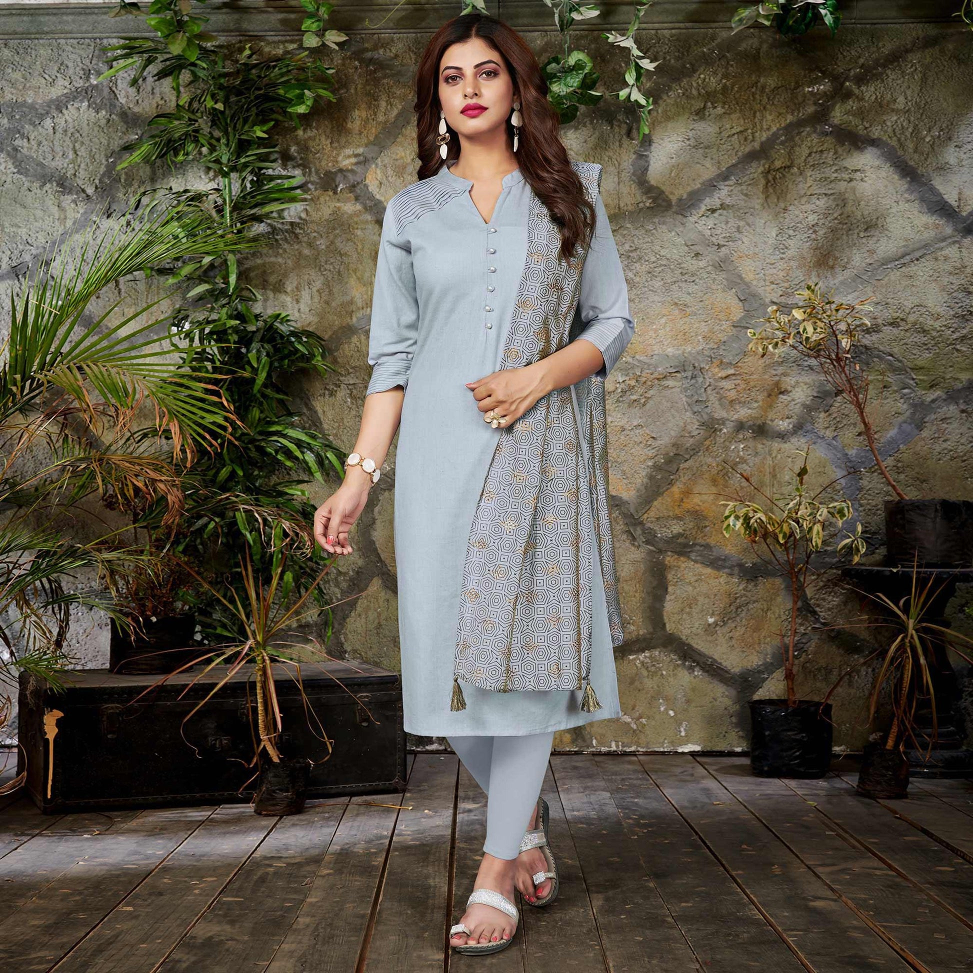 Intricate White Colored Casual Wear Cotton Kurti With Dupatta