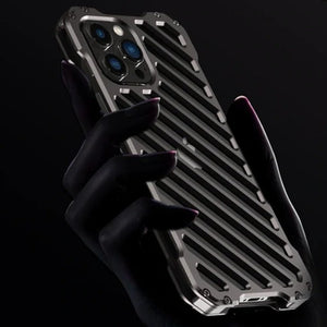 iPhone 13 Pro Max R-Just Aluminium Alloy Grill Case