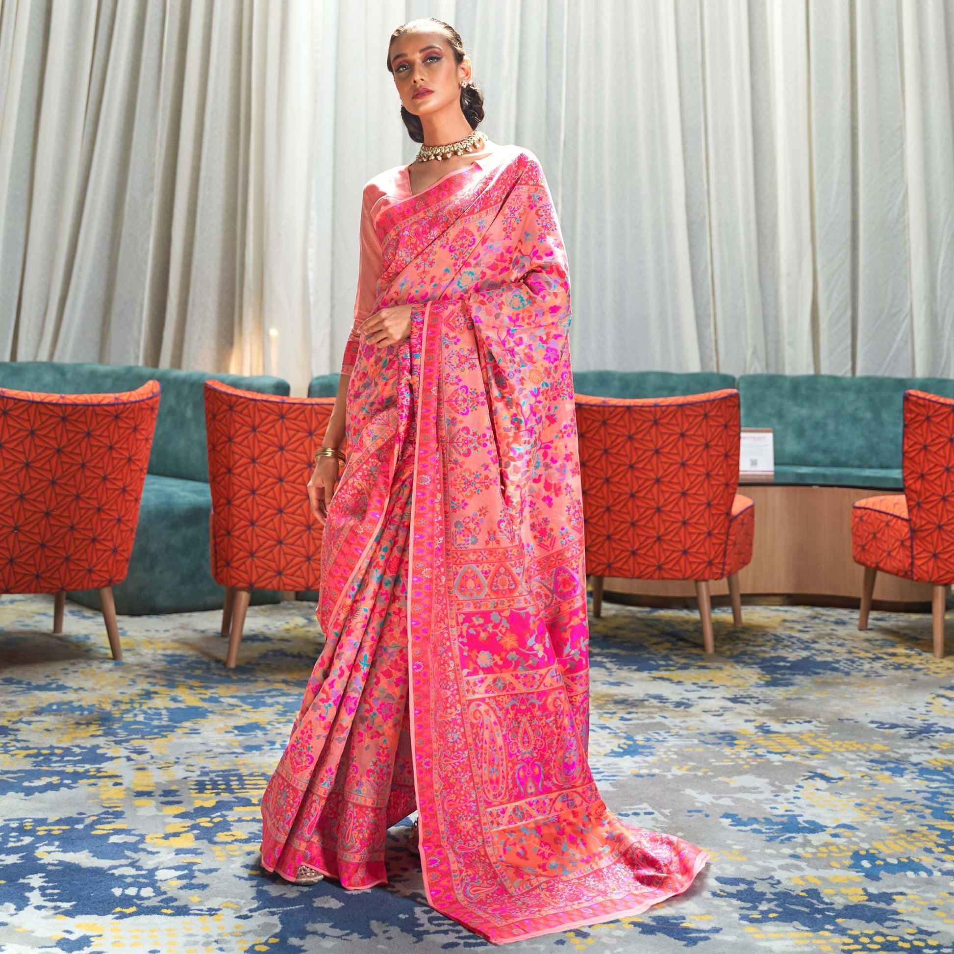 Jazzy Pink Coloured Festive Wear Handloom Woven Silk Saree
