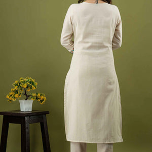 Women White Cotton Round Neck Kurti with Pant