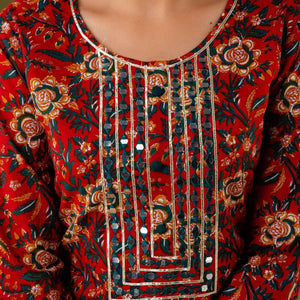 Women Floral Round Neck Cotton Kurti