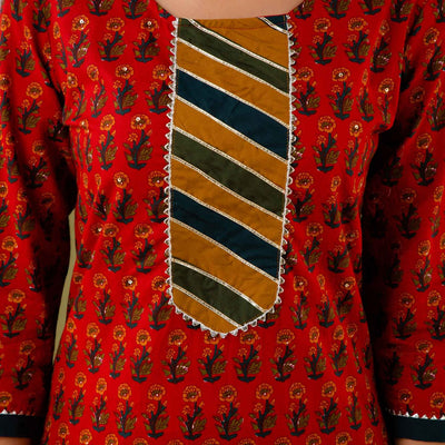Women Red Cotton Floral Print Kurti with Pant