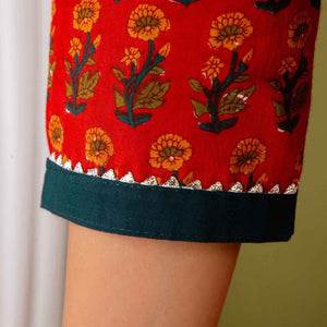 Women Red Cotton Floral Print Kurti with Pant