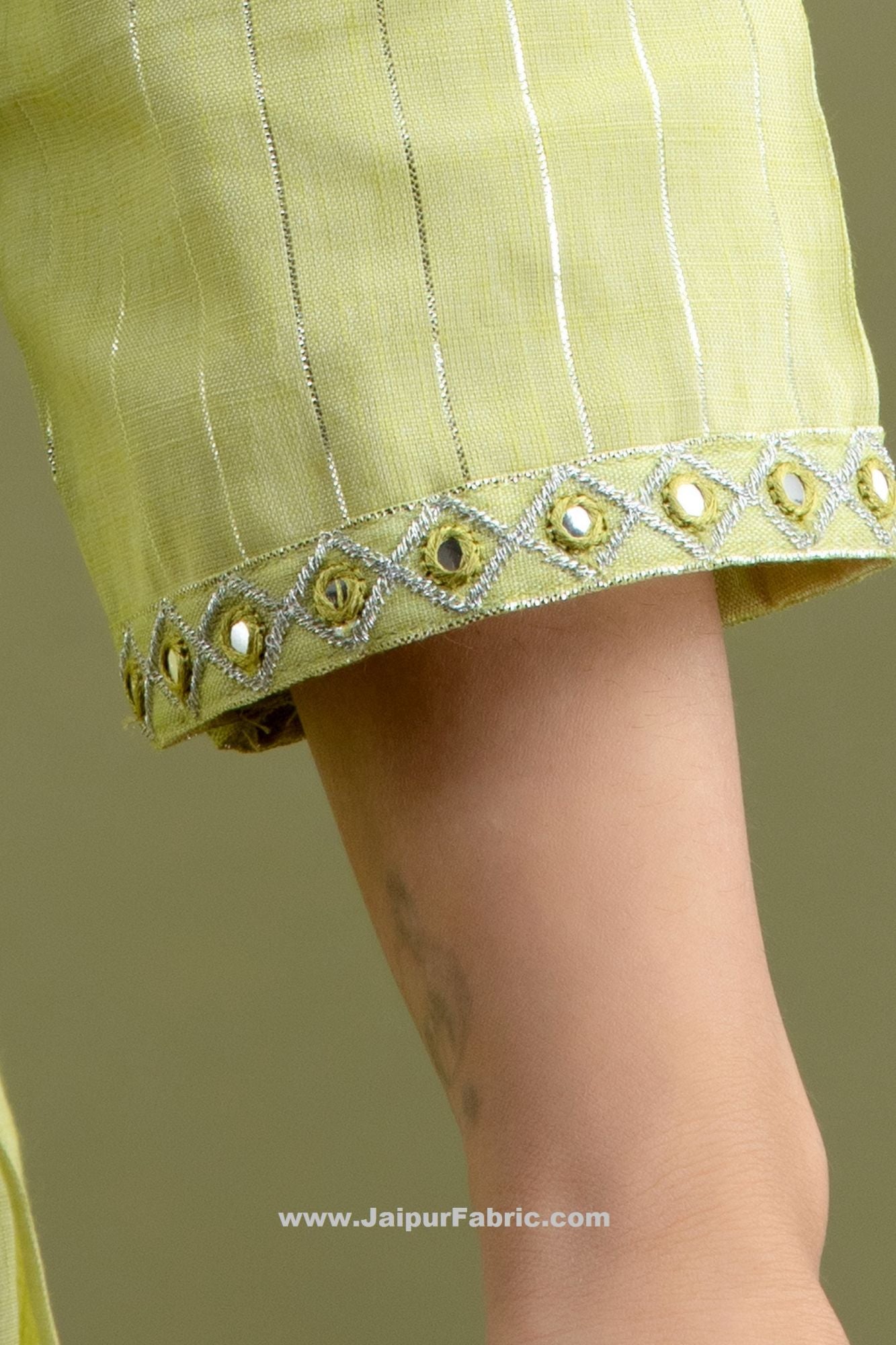 Women Sea Green Cotton Kurti with Pant