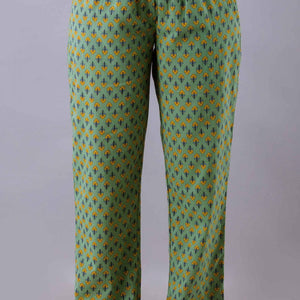 Women Green Cotton Kurti Round Neck with Pant