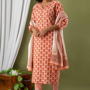 Women Peach Cotton Kurti with Pant & Dupatta