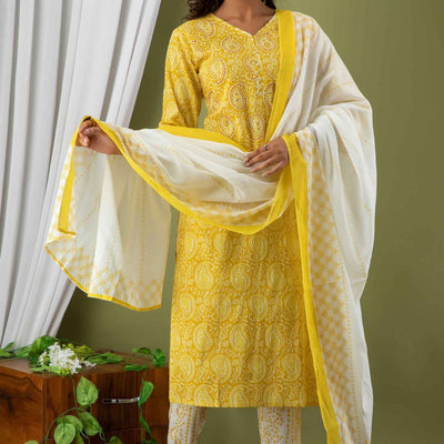 Women Yellow Paisley Print Cotton Kurti with Pant & Dupatta