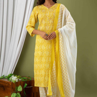 Women Yellow Paisley Print Cotton Kurti with Pant & Dupatta
