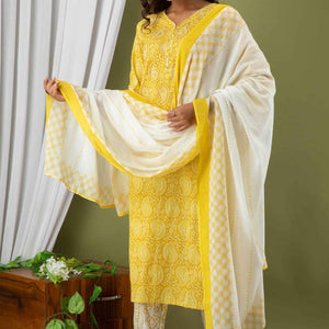 Women Yellow Paisley Print Cotton Kurti with Pant & Dupatta