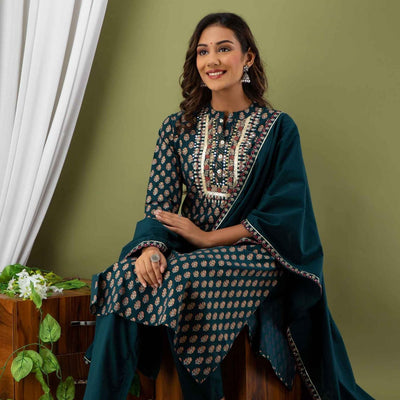 Women Cotton Foil Print Kurti with Pant & Dupatta