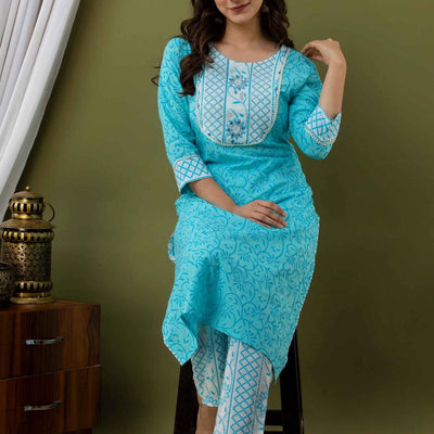 Women Blue Cotton Floral Print Kurti with Pant