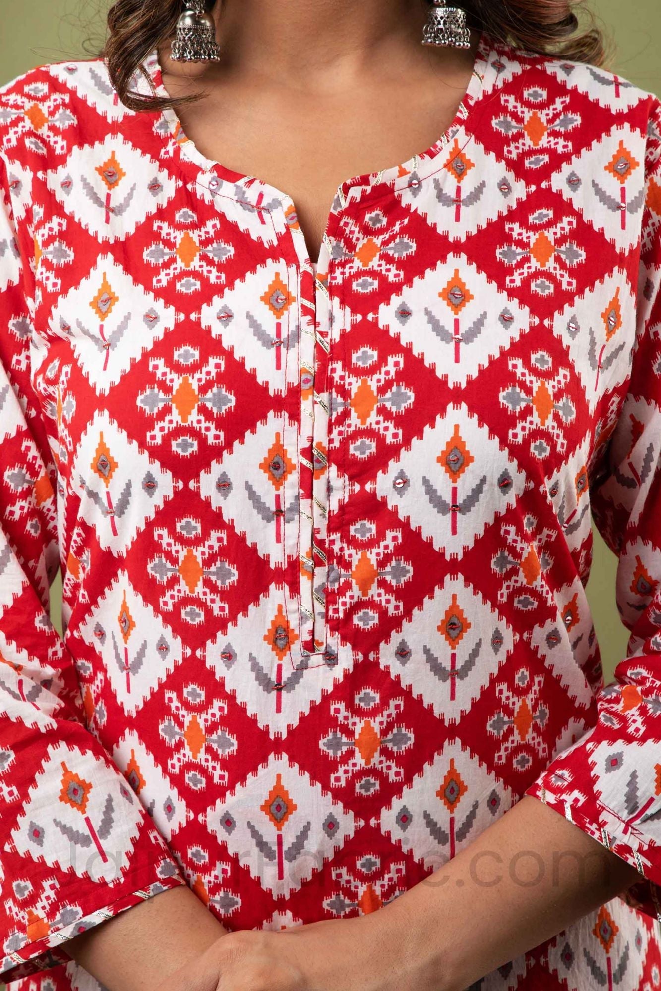 Women Red Traditional Print Cotton Kurti with Pant & Dupatta