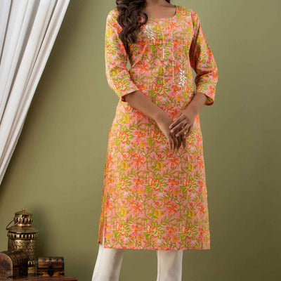 Women Peach Floral Kurti with Pant