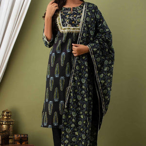 Women Black Cotton Kurti with Pant & Dupatta