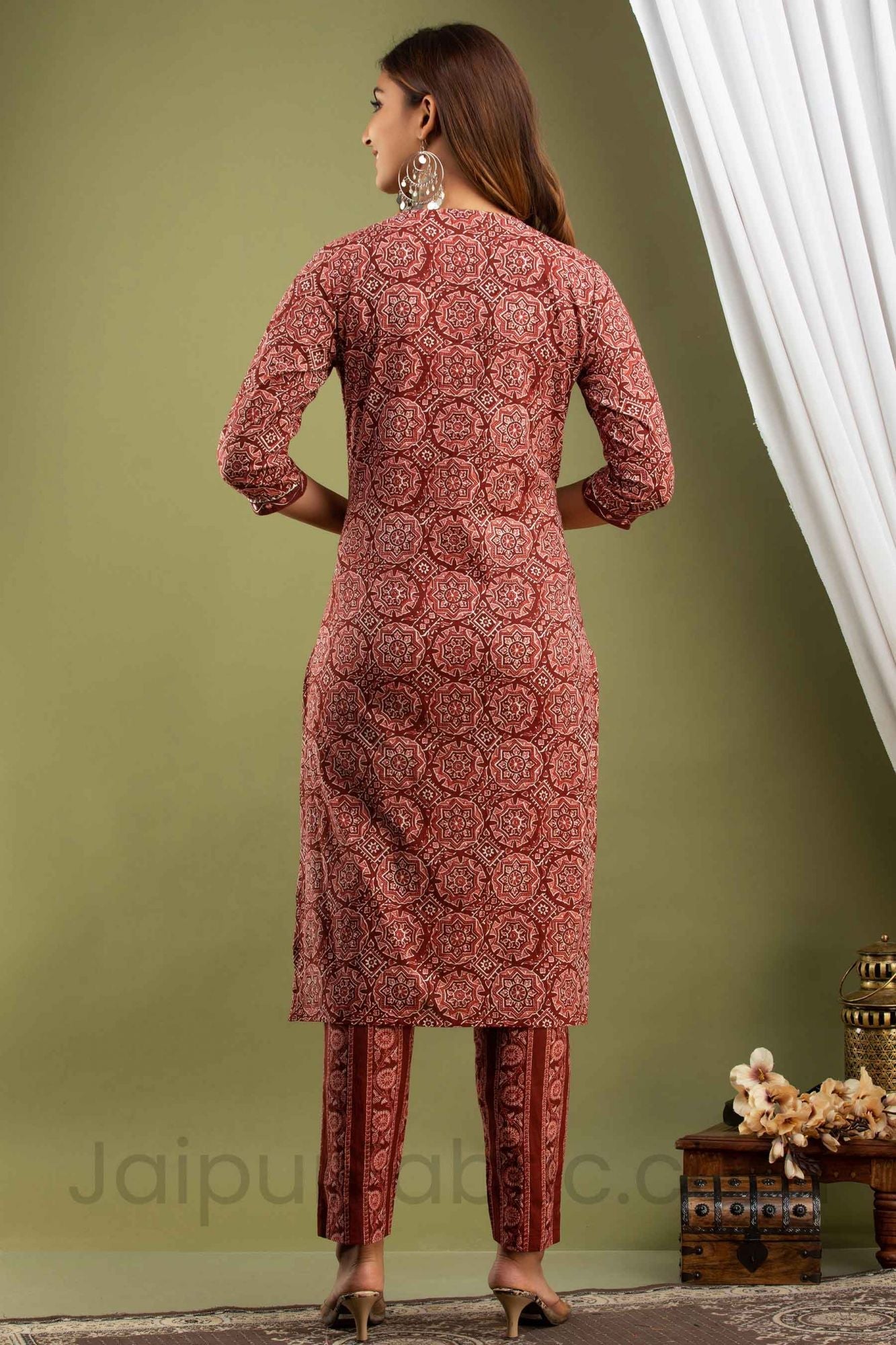 Women Maroon Cotton Kurti with Pant