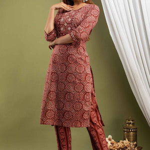 Women Maroon Cotton Kurti with Pant