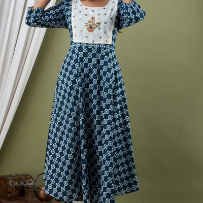 Women Boota Print Cotton Kurti