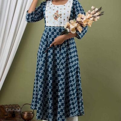 Women Boota Print Cotton Kurti