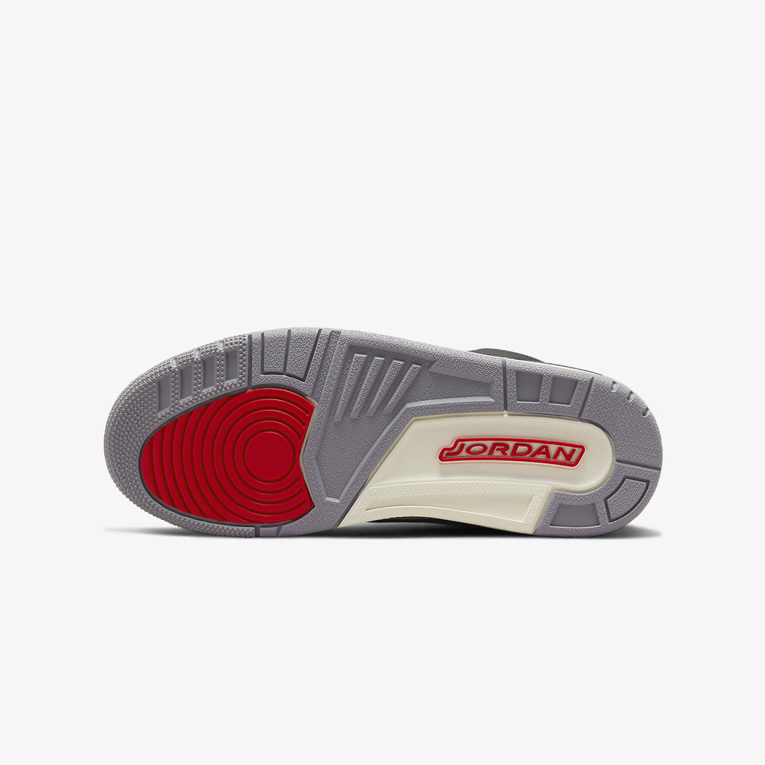 Jordan | AIR JORDAN 3 RETRO  { BLACK/FIRE RED-METALLIC GOLD