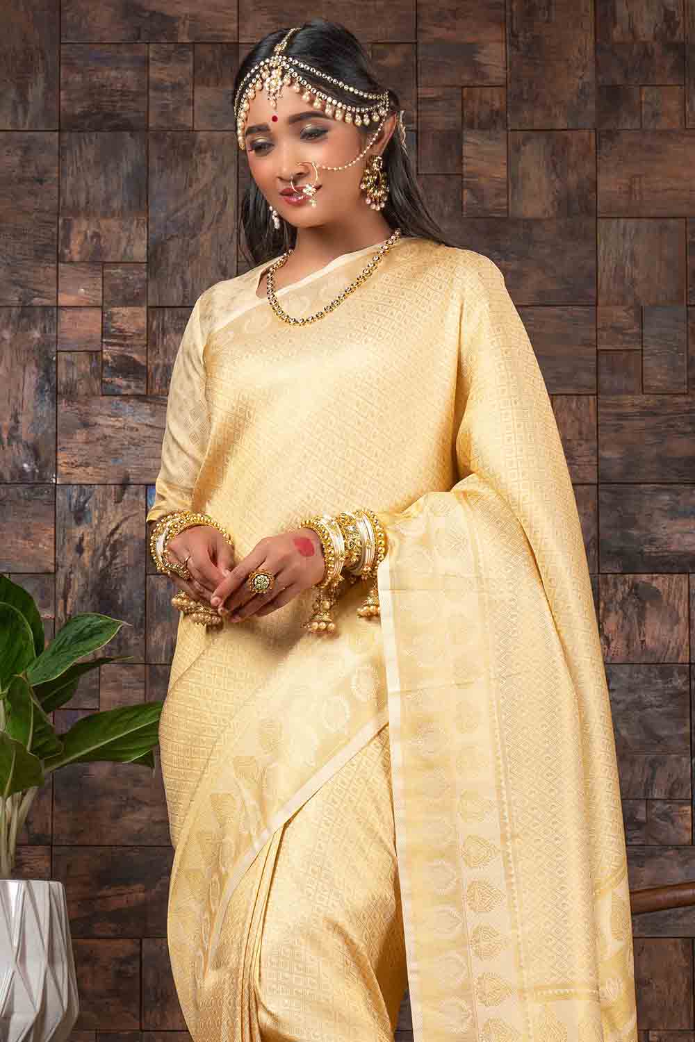 White Gold Zari Work Kanjivaram Saree