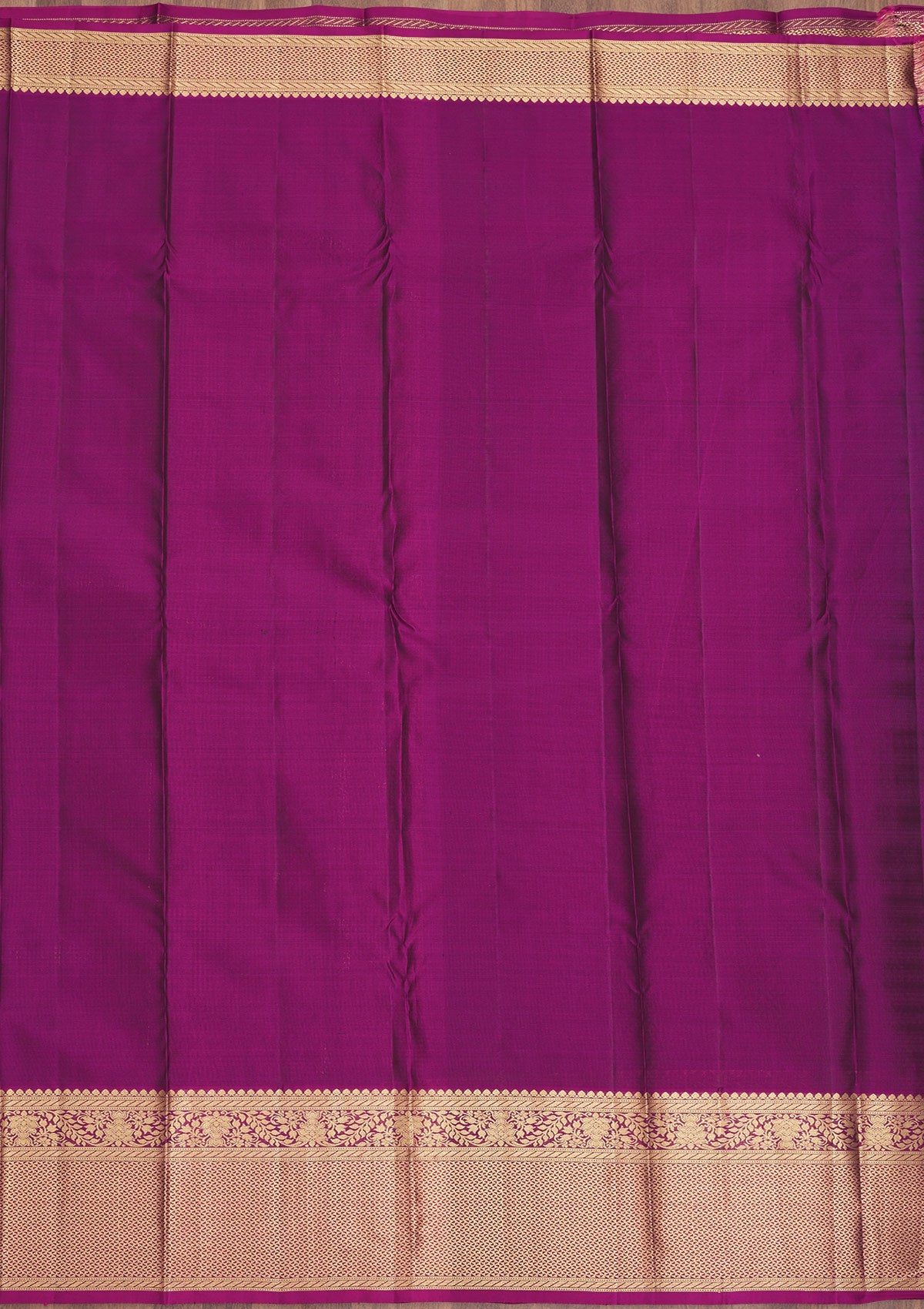 Bottle Green Zariwork Pure Silk Saree