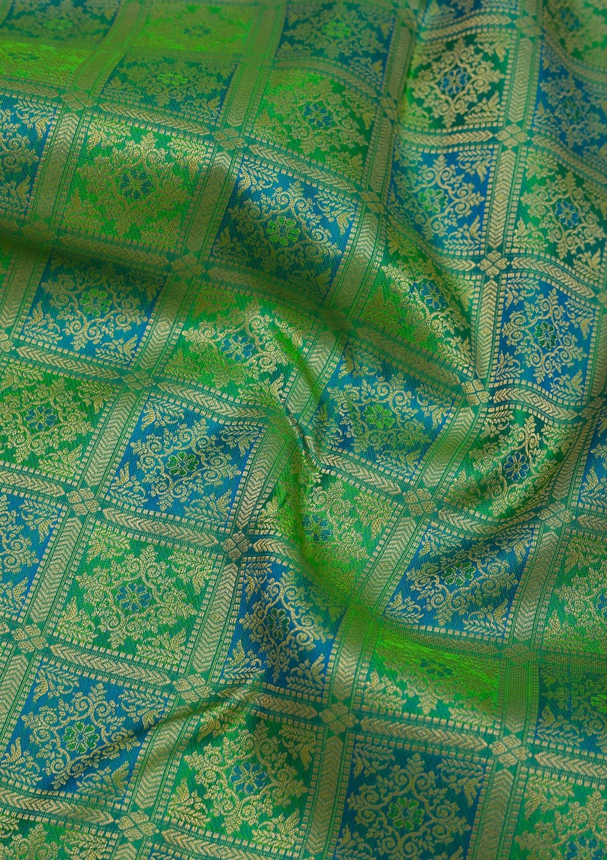 Leaf Green Zariwork Pure Silk Saree