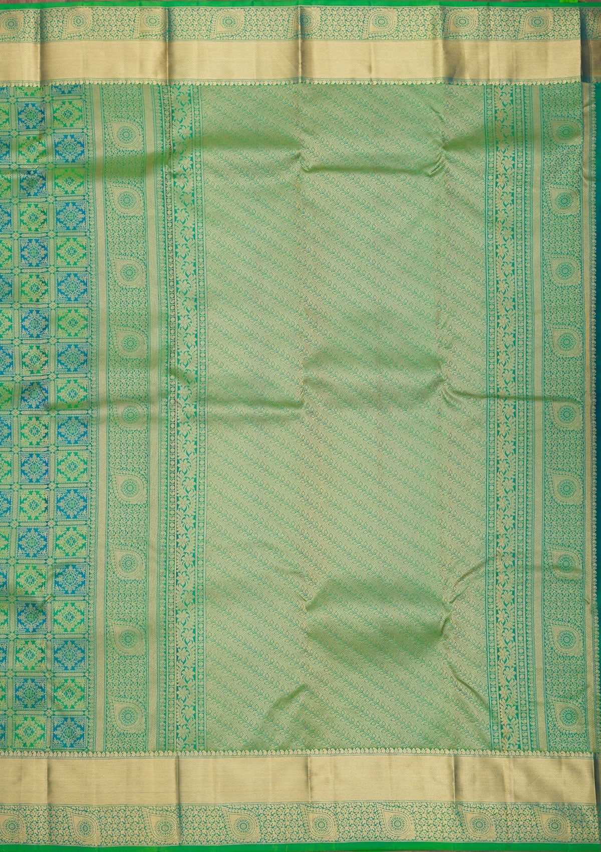 Leaf Green Zariwork Pure Silk Saree