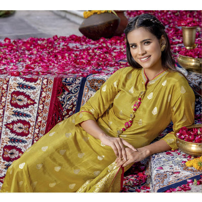 Lemon Green Woven Dola Silk Kurti Pant Set With Dupatta