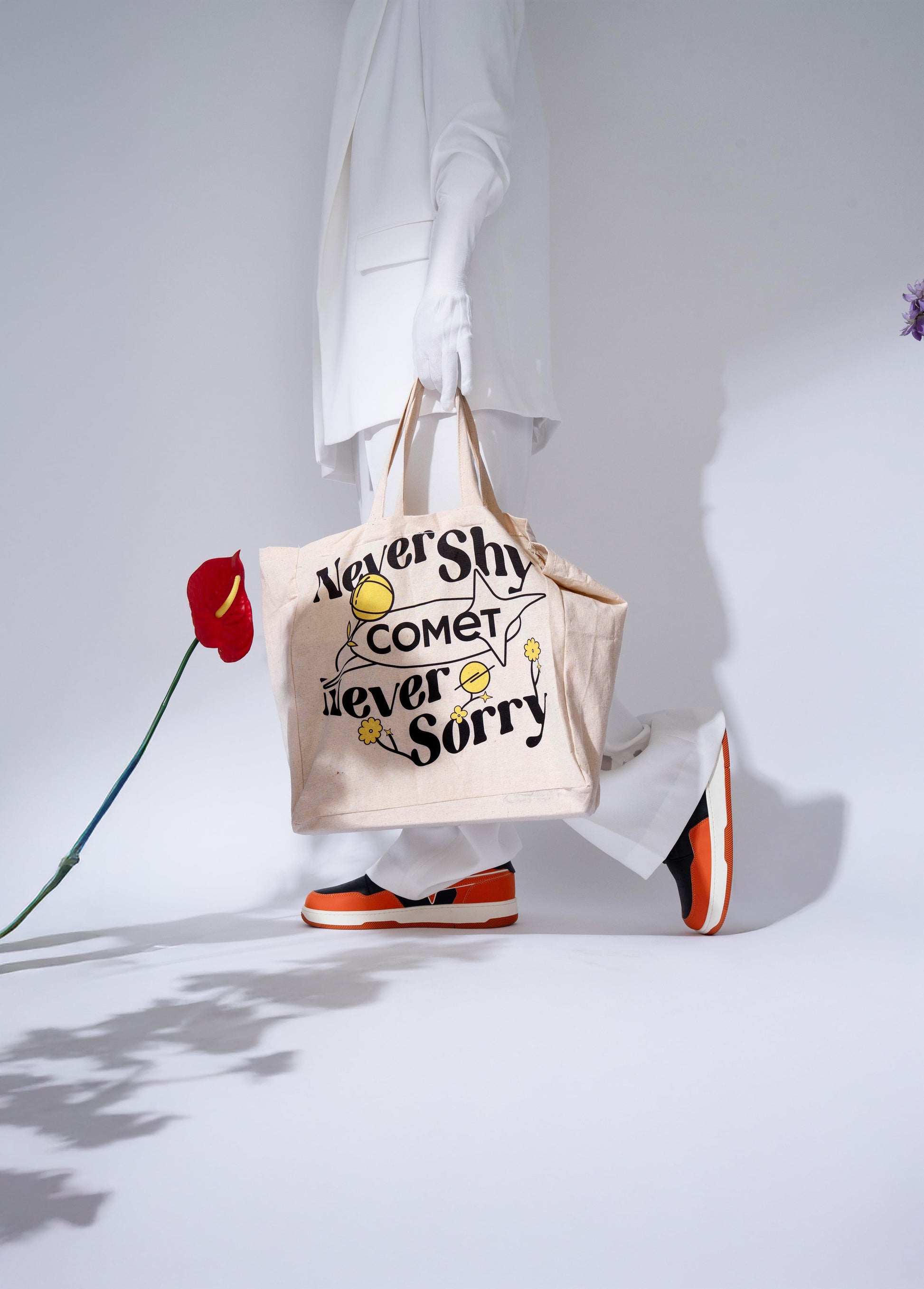 TOTE BAGS