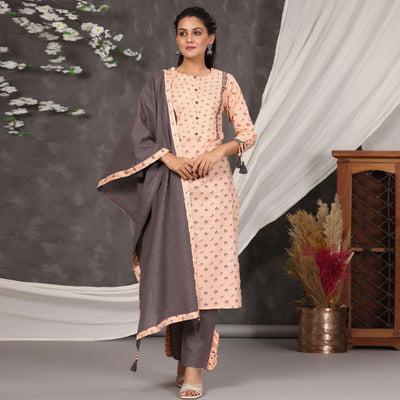 Light Peach Casual Wear Printed Cotton Kurti - Pant Set With Dupatta