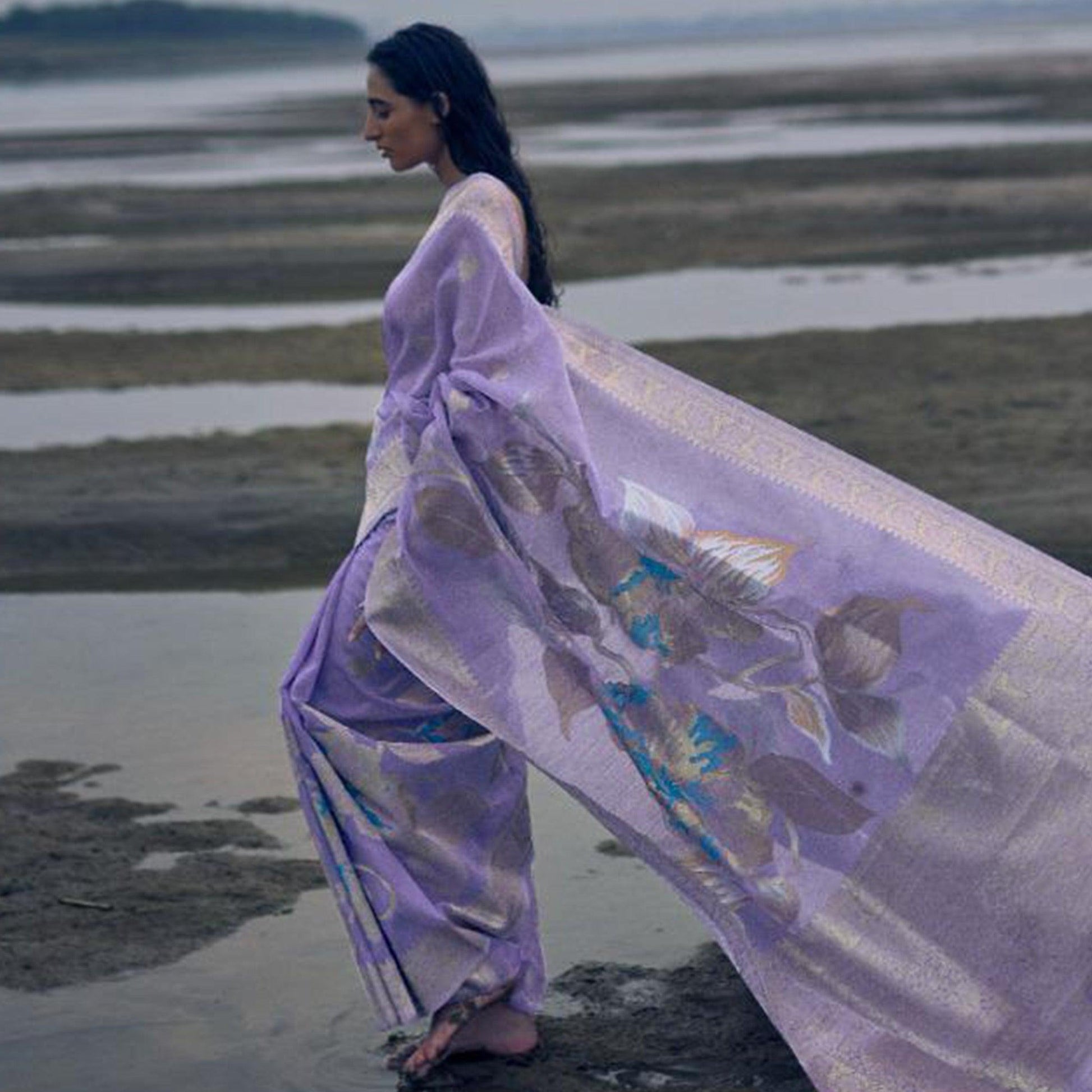 Lovely Light Purple Colored Festive Wear Woven Pure Linen Silk Saree