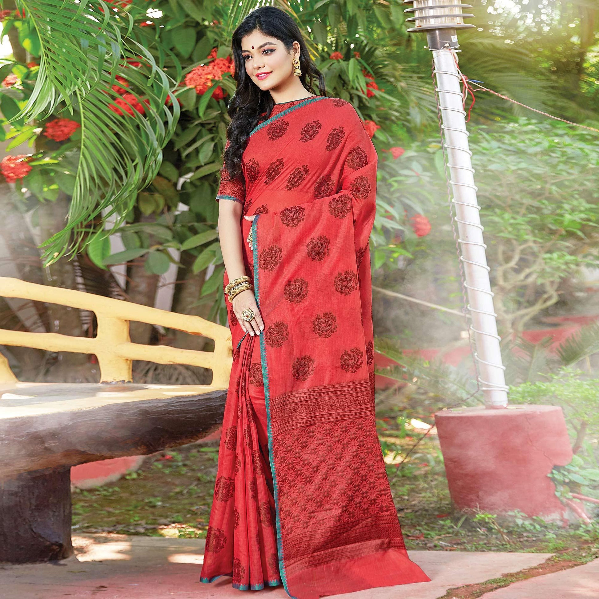 Lovely Red Colored Festive Wear Woven Cotton Handloom Saree