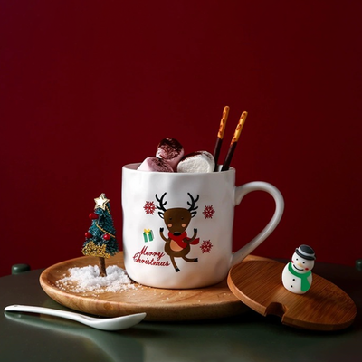 Christmas Cup With Wooden Lid