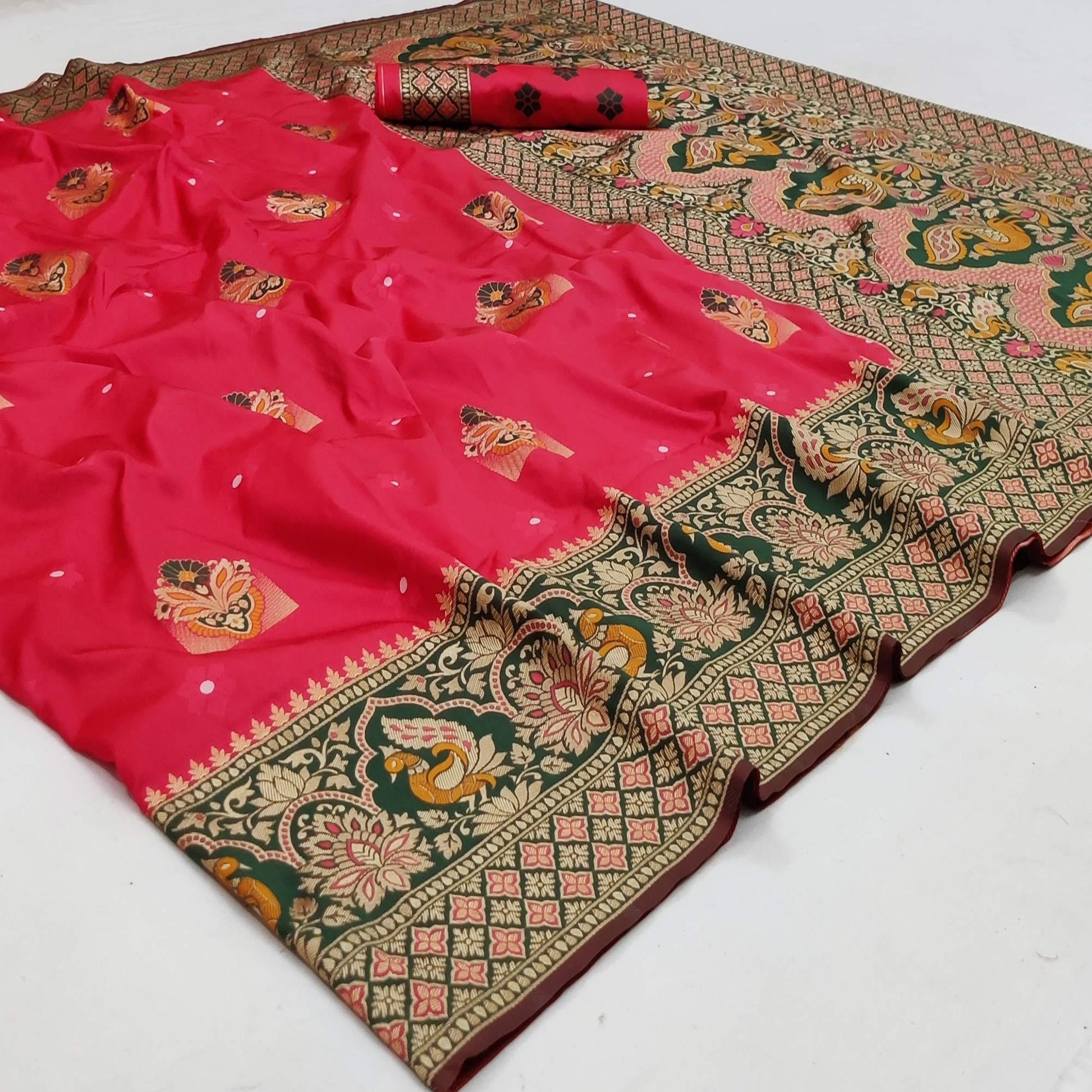 Magenta Festive Wear Floral Woven Designer Soft Silk Banarasi Saree