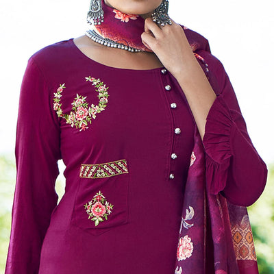 Magenta Pink Embroidered Rayon Kurti Pant Set With Dupatta