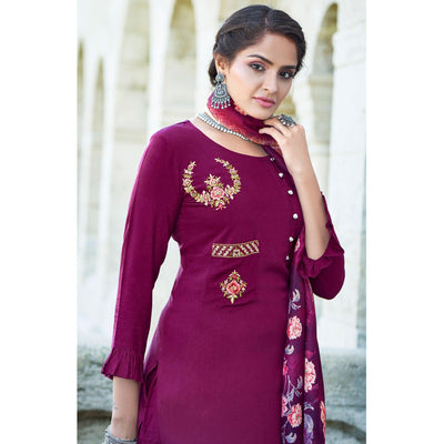 Magenta Pink Embroidered Rayon Kurti Pant Set With Dupatta