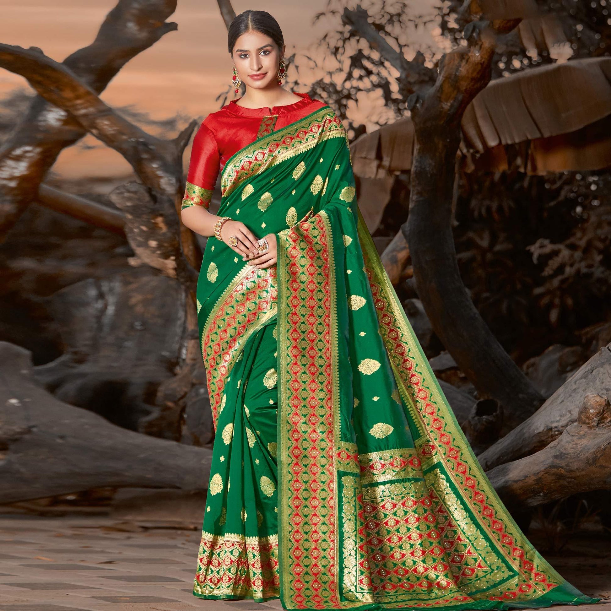 Magnetic Green Colored Festive Wear Woven Silk Saree