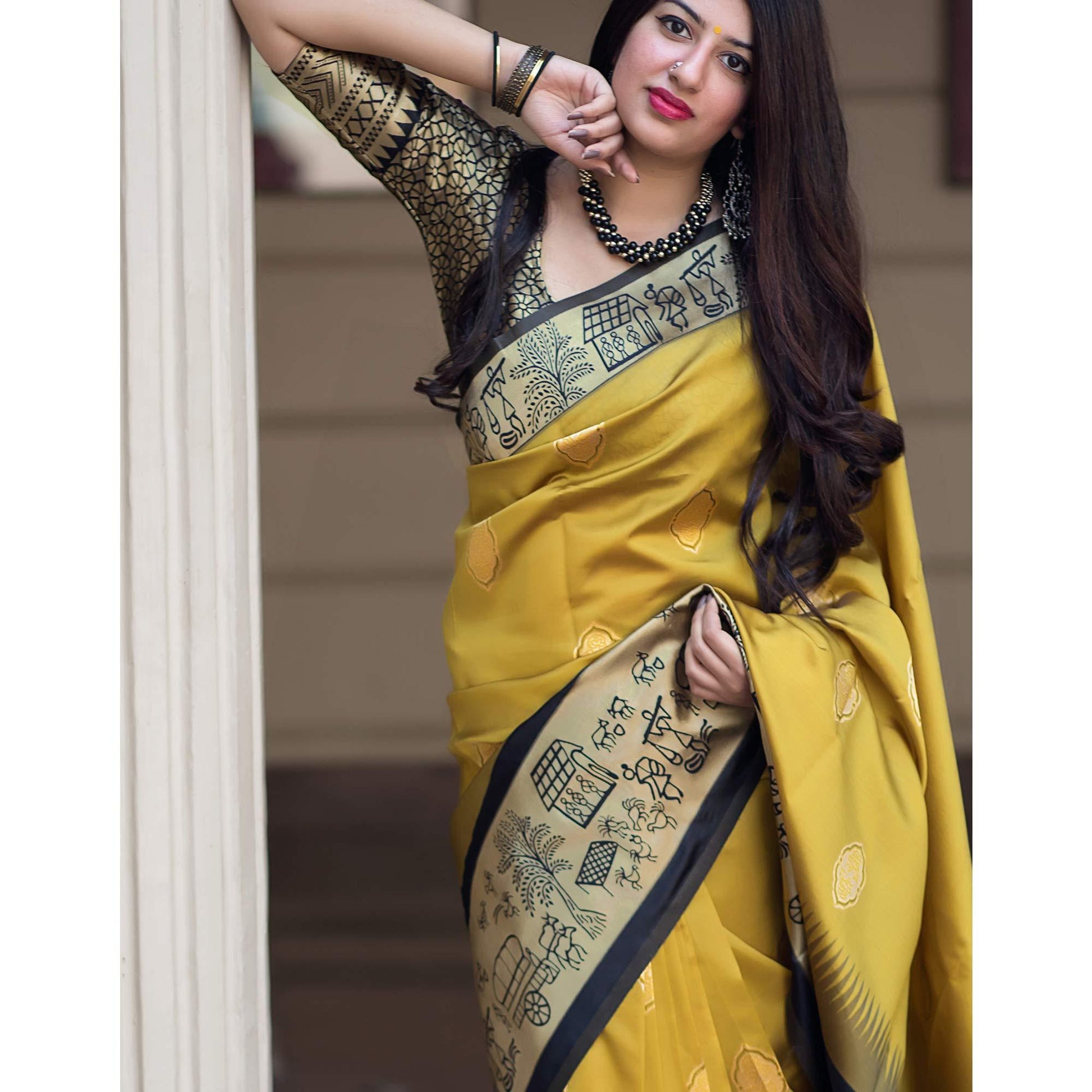 Magnetic Lemon Yellow Colored Festive Wear Woven Banarasi Silk Saree