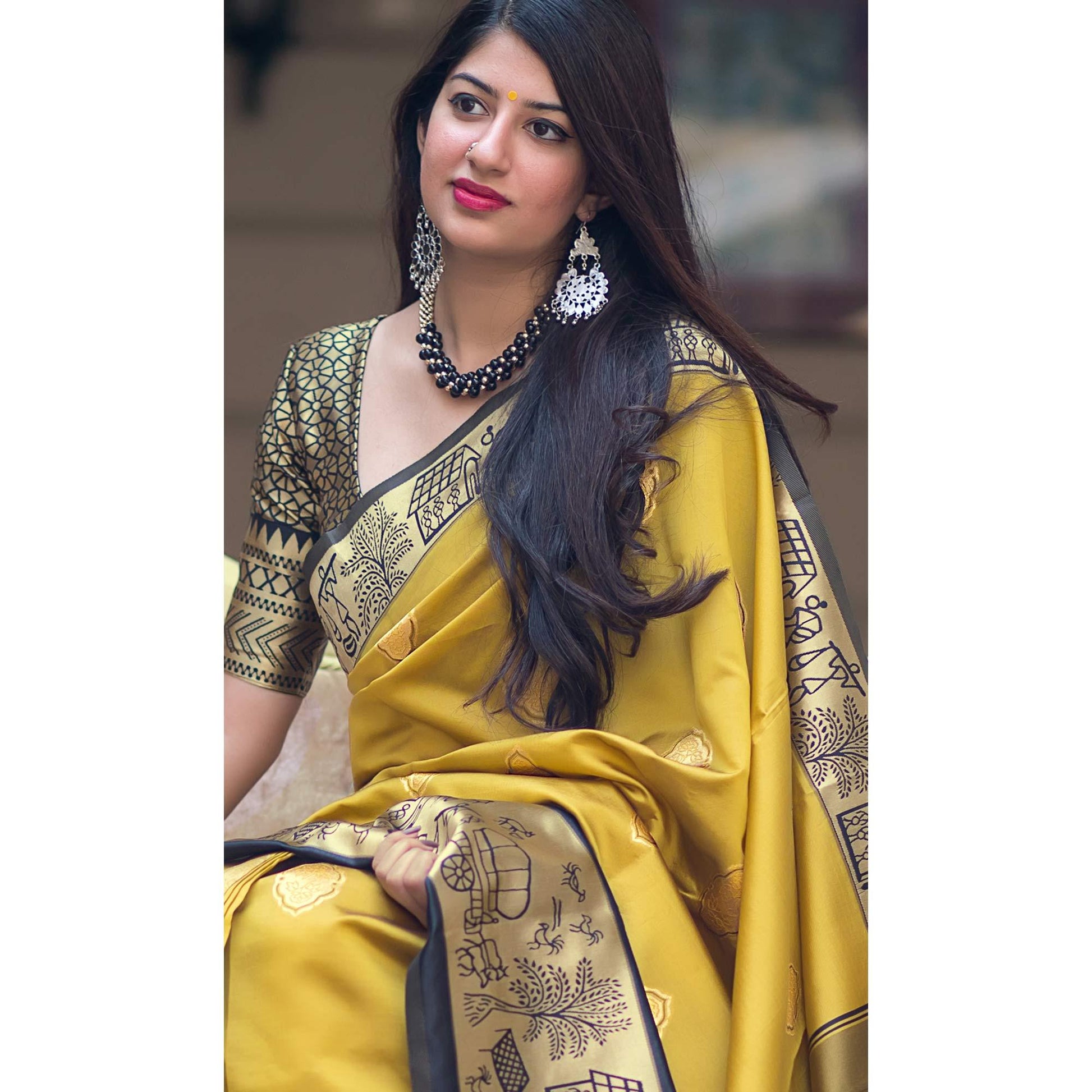 Magnetic Lemon Yellow Colored Festive Wear Woven Banarasi Silk Saree