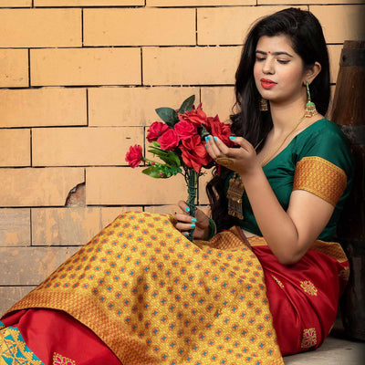 Magnetic Red Colored Festive Wear Woven Banarasi Silk Saree