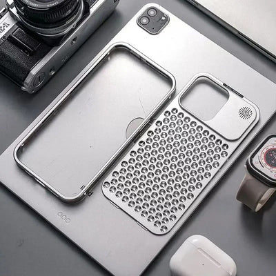 iPhone 15 Series Aero Mesh Pro ® Metallic Hybrid Case