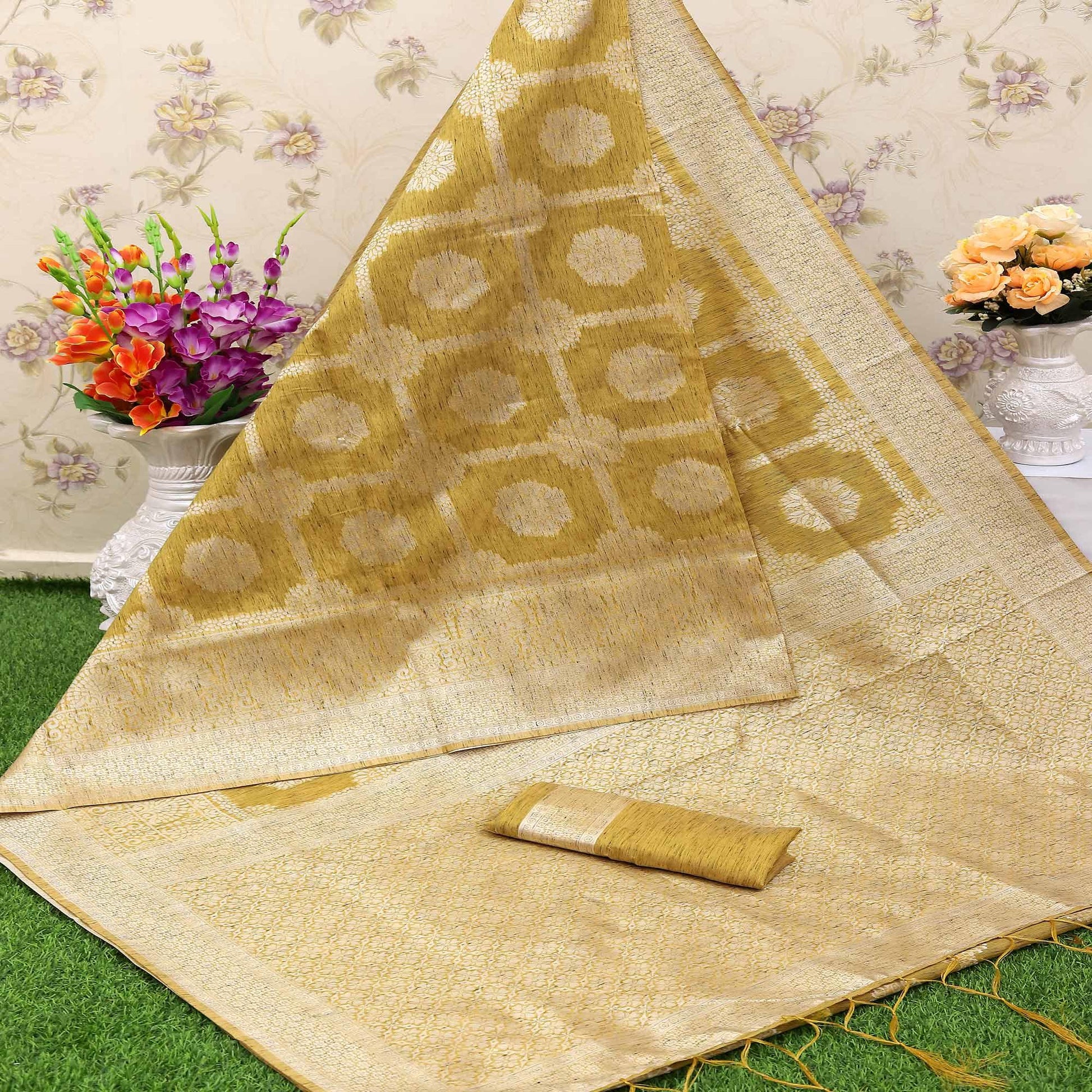 Majesty Mehendi Green Colored Festive Wear Woven Banarasi Cotton Saree