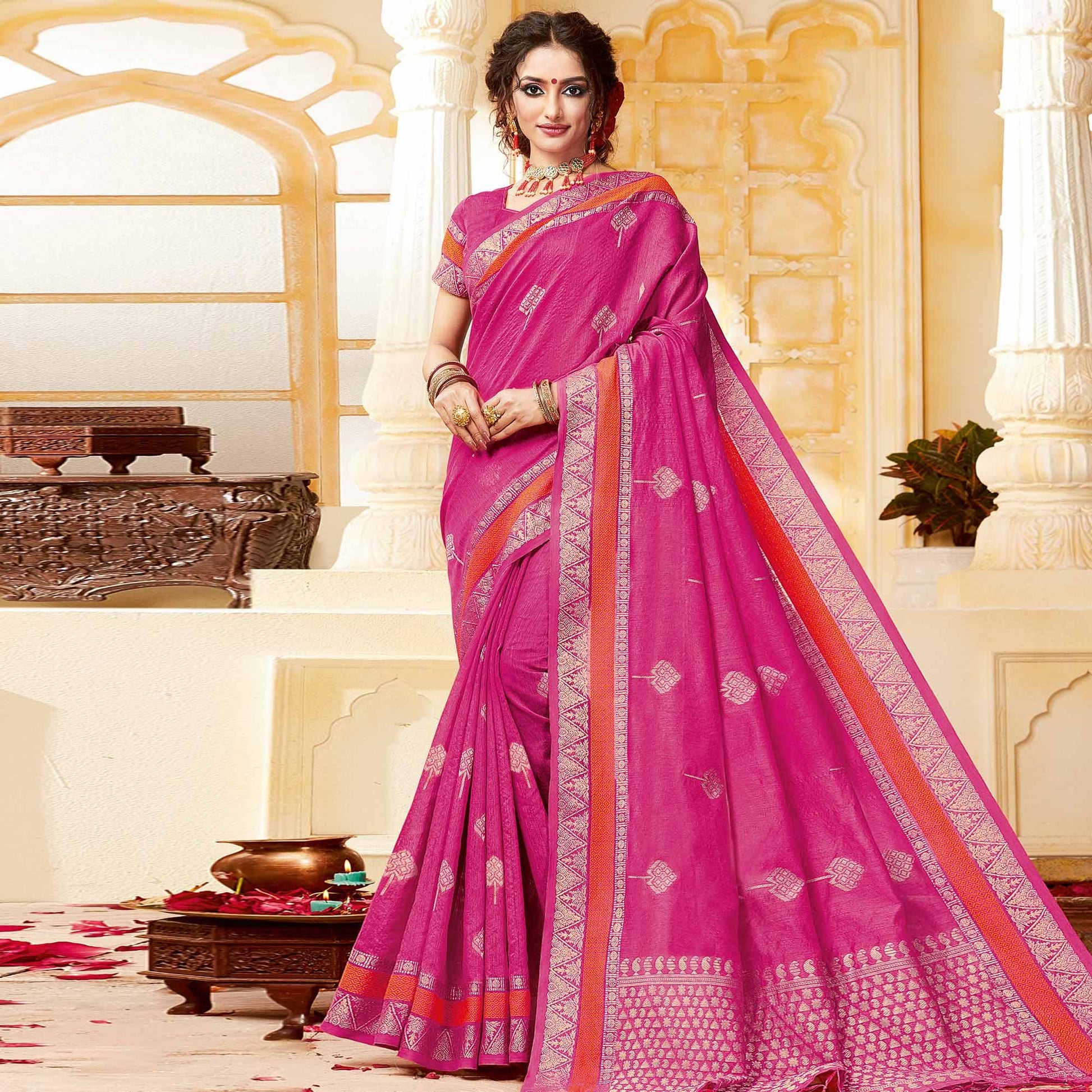 Majesty Pink Colored Festive Wear Woven Cotton Handloom Saree