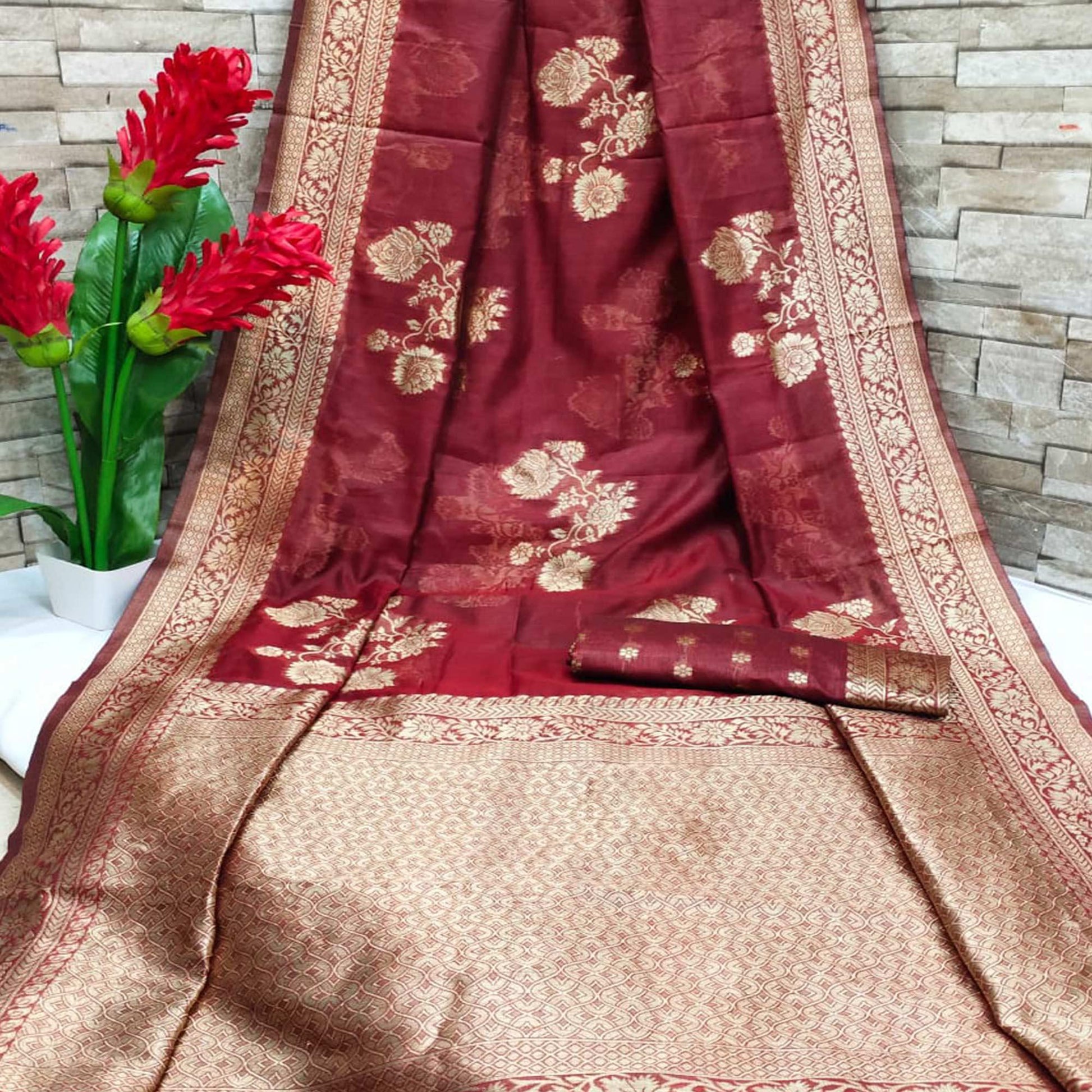 Maroon Festive Wear Woven Jacquard Silk Saree