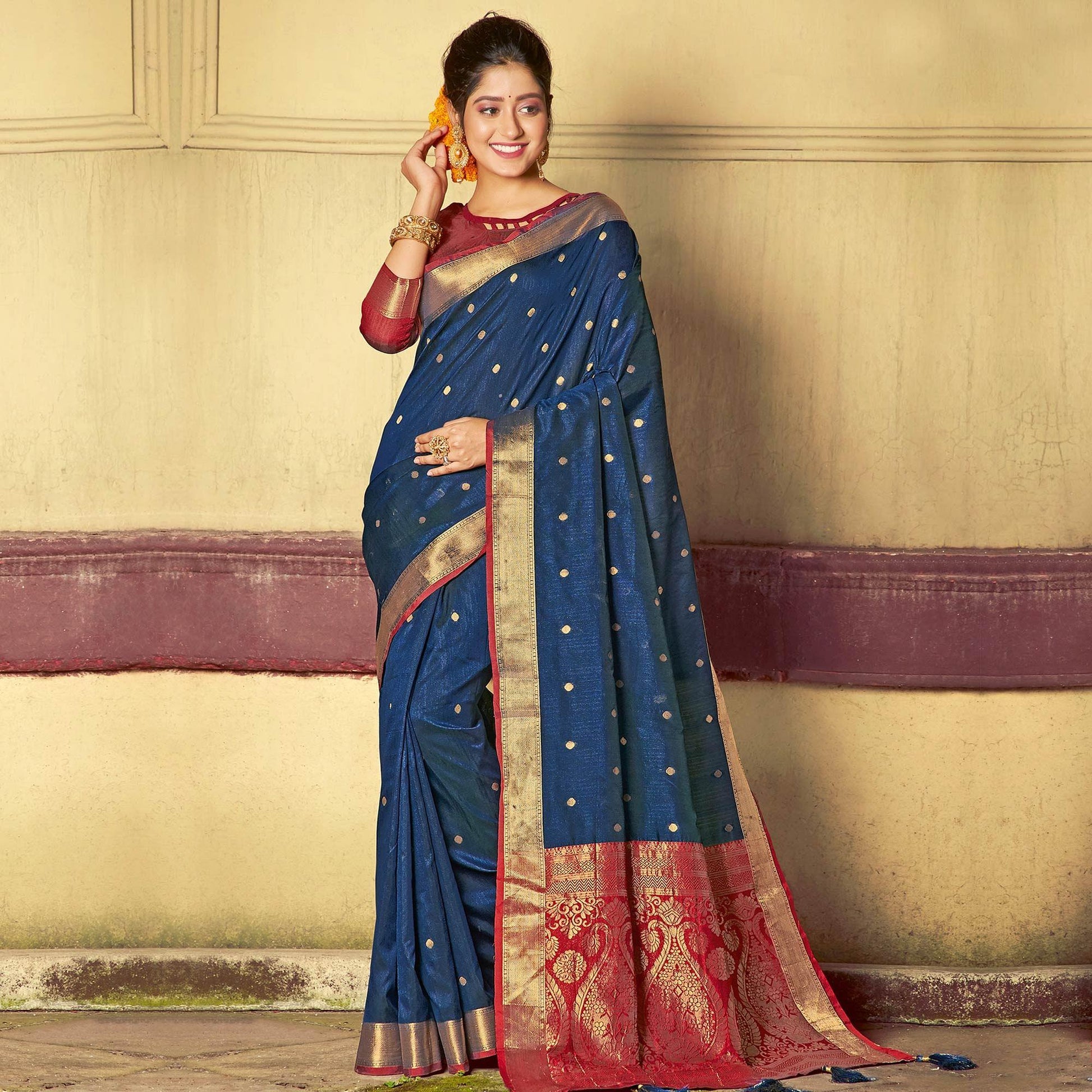 Marvellous Navy Blue Colored Festive Wear Woven Handloom Silk Saree With Tassels