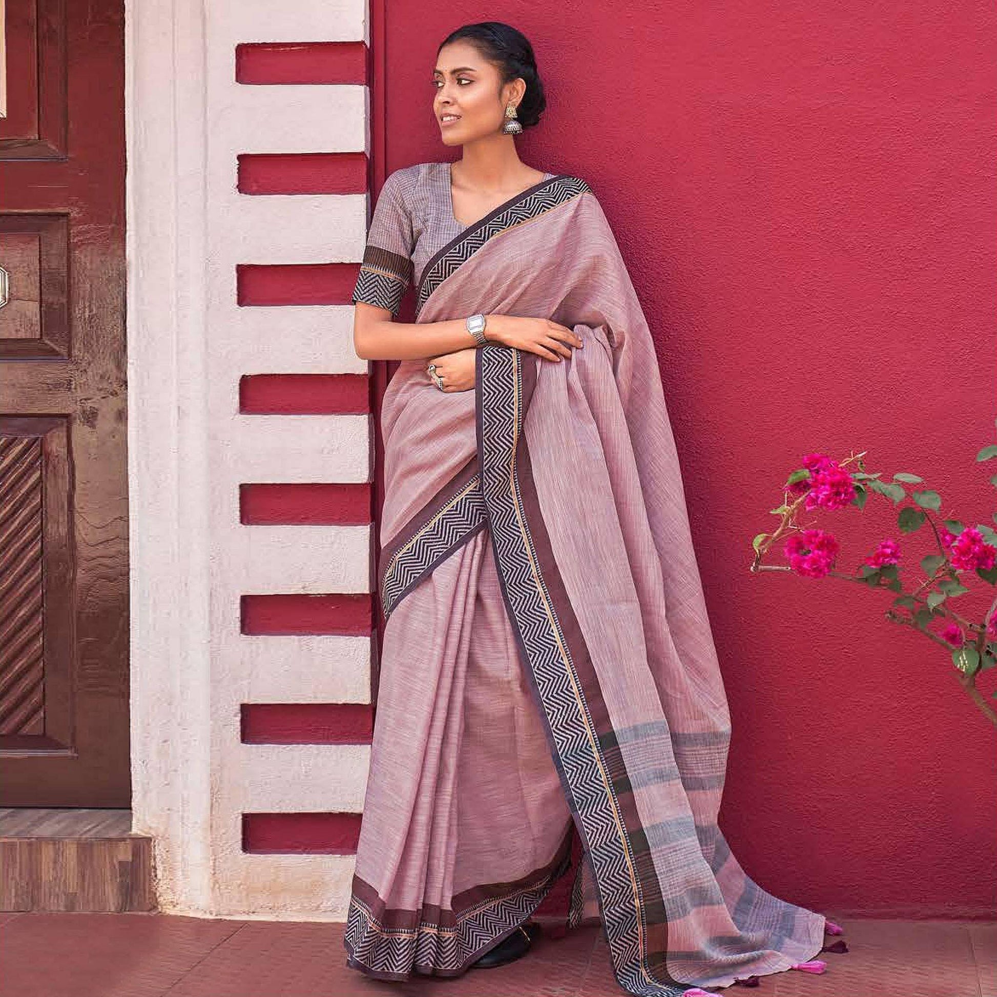 Mauve Casual Wear Solid Linen Saree