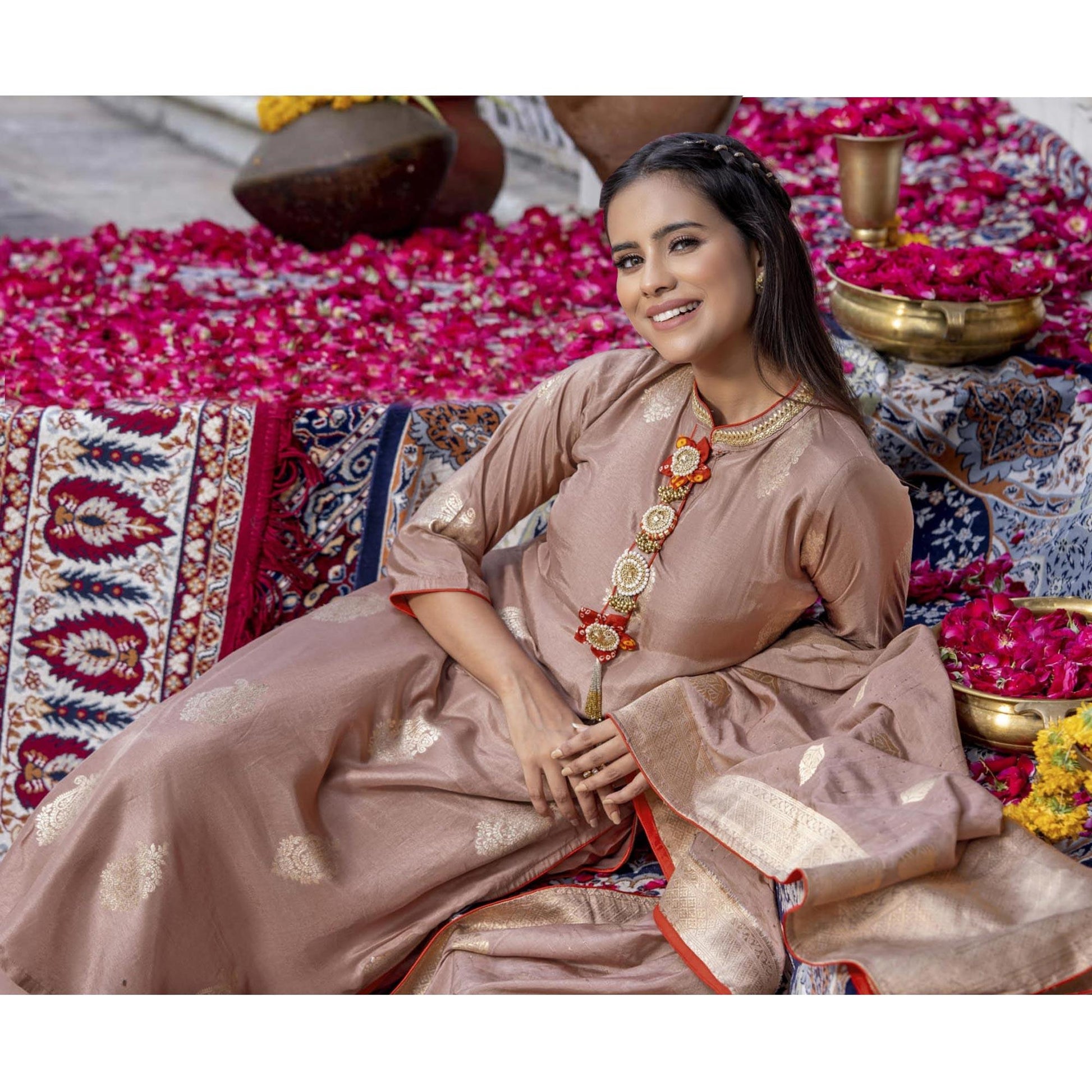 Mauve Woven Dola Silk Kurti Pant Set With Dupatta