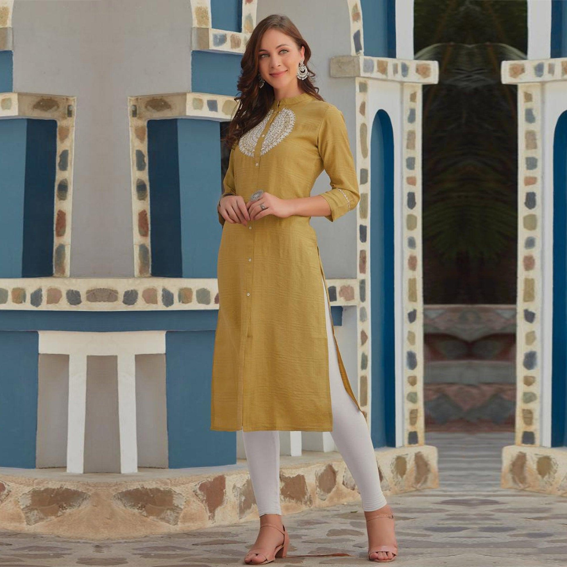 Mehendi Green Embroidered Cotton Blend Kurti